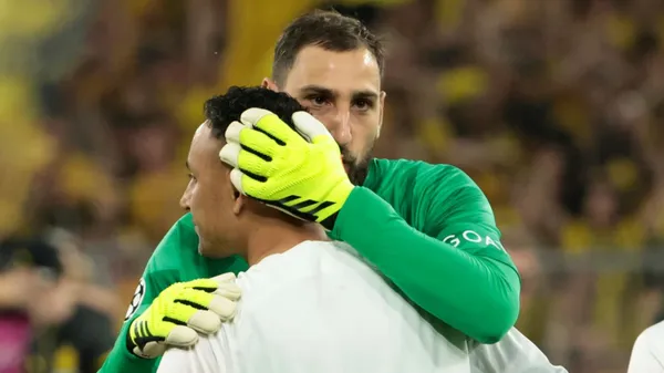Keylor Navas es suplente de Donnarumma y no sumó minutos en esta Champions League. (