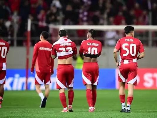 Luis Palma y Olympiacos quedaron fuera de la Europa League a manos del Bodø/Glimt.