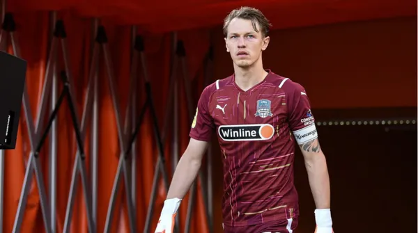 Matvey Safonov es buscado por el PSG. (