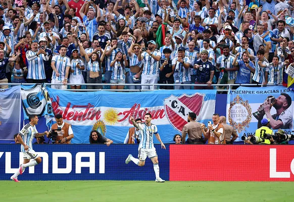 Lionel Messi volvió a aparecer para rescatar a Argentina (Getty Images).