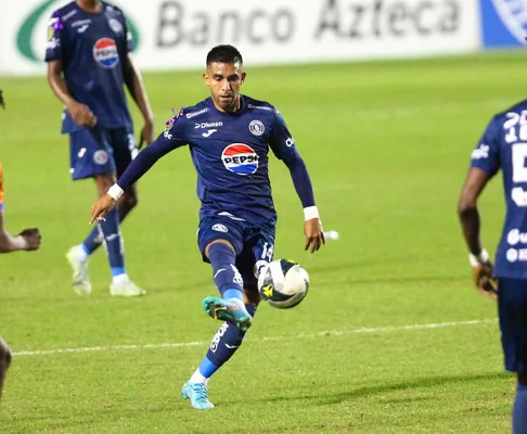 Carlos Argueta estará 3 semanas de baja en Motagua. (