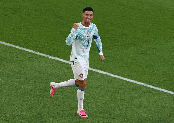 Cristiano Ronaldo quedó a 24 goles de su objetivo soñado (Getty Images).