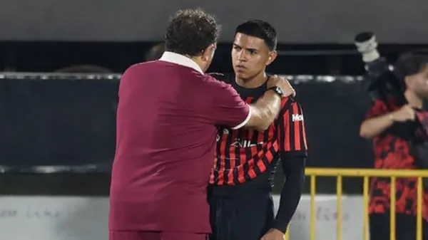 Tulbovitz y Alejandro Bran hablaron cara a cara tras el Clásico (Grupo Extra / Mauricio Aguilar).