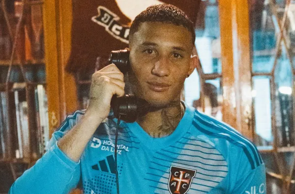 Patrick Sequeira fue presentando en el Casa Pia.