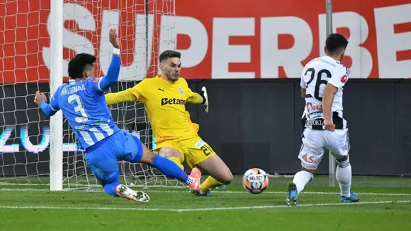Denil Maldonado se ha consolidado como el mejor defensa de U Craiova.