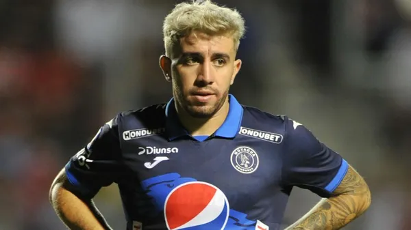 Agustín Auzmendi, hombre récord en el futbol catracho - LaPrensa.hn