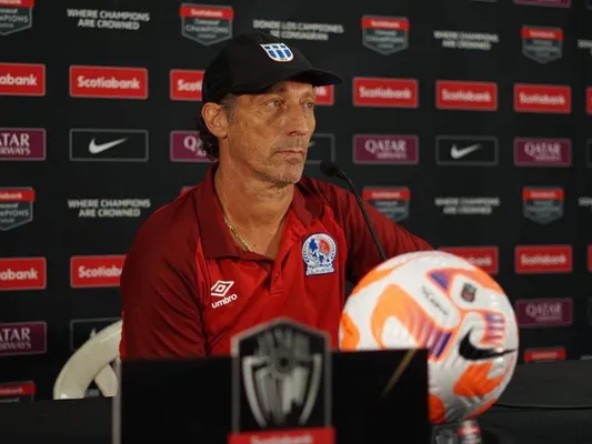 Pedro Troglio: "Creo que tuvimos una mala noche, este es el verdadero Atlas"