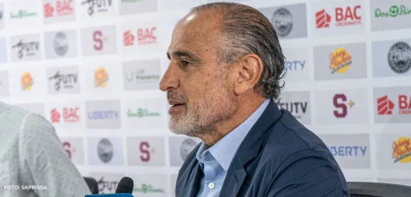 El gerente general del Deportivo Saprissa, Gustavo Chinchilla