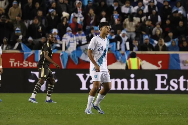 Olger Escobar debutó con la Selección de Guatemala