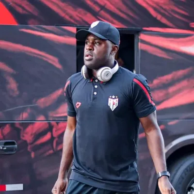 Joel Campbell - Atlético Goianiense 