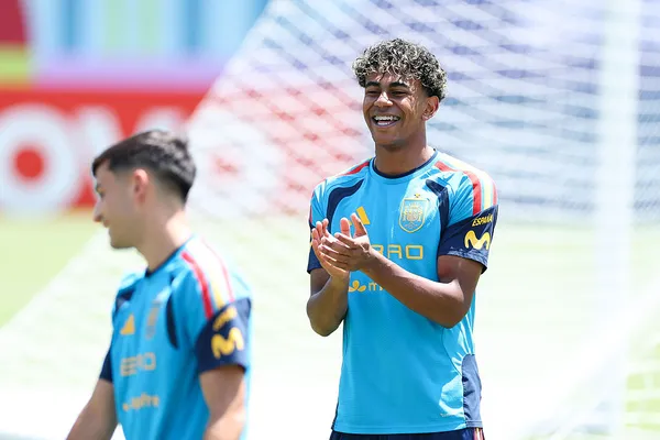  Lamine Yamal será titular ante el equipo de Rudi García (Getty Images).