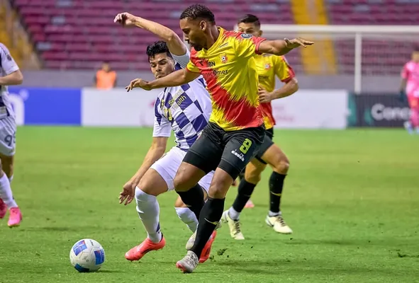 Marcel Hernández tiene cita con la embajada de Estados Unidos un día después de la revancha con Real Salt Lake. (