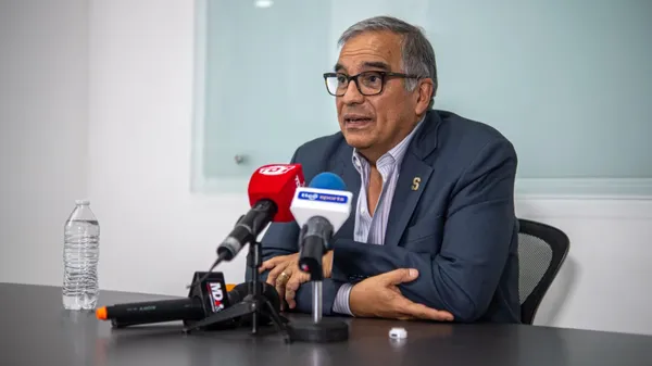 Roberto Artavia habló del mercado de Saprissa.