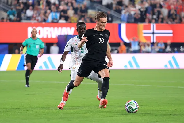 Martin Odegaard descansará ante Francia, pero podría sumar minutos en el complemento (Getty Images).