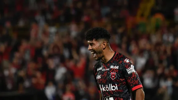  Johan Venegas con la Liga Deportiva Alajuelense