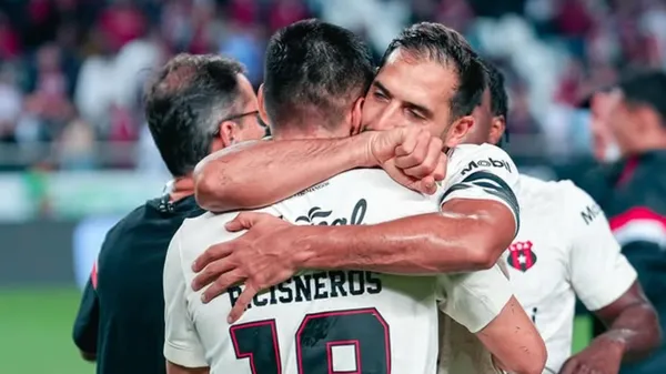Ronaldo Cisneros pasa por un delicado momento familiar.