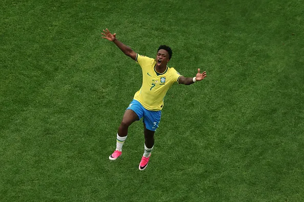 Vinicius está haciendo el mejor Mundial de su carrera con Brasil