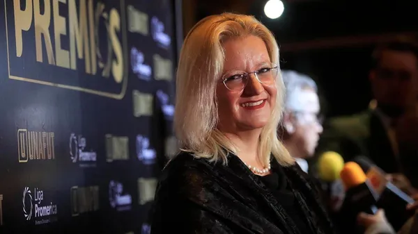 Vicky Ross le respondió a Claudio Vivas.