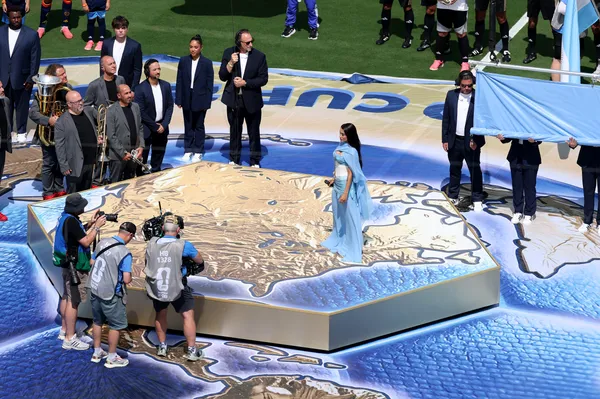 María Becerra en el MetLife Stadium.
