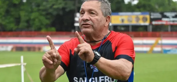 Marvin Solano - DT de  Luis Ángel Firpo
