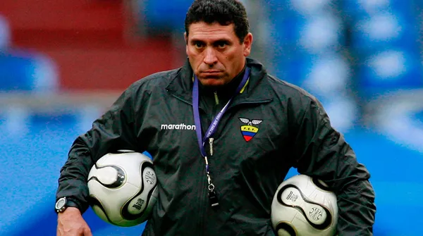 Luis Fernando Suarez con la Selección de Ecuador en el Mundial de Alemania 2006 (