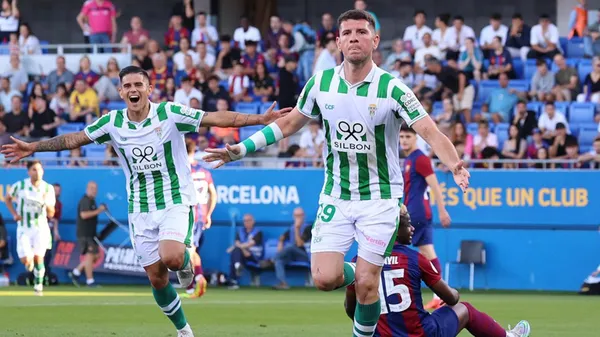 Alberto Toril anotó el gol de Córdoba en la primera final con el Barça B. (
