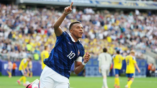 Mbappé fue la gran figura de Francia en la contundente victoria ante los suecos. (
