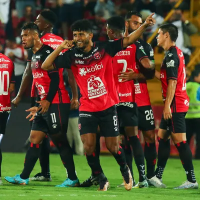 Johan Venegas, goleador manudo ()LDA
