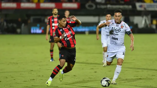 El pasado 23 de noviembre, Alajuelense goleó 4-0 a Puntarenas con los tantos de Diego Campos, Alberto Toril, Santiago van der Putten y Creichel Pérez (