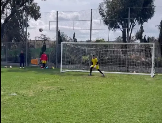 (Hapoel Haifa).