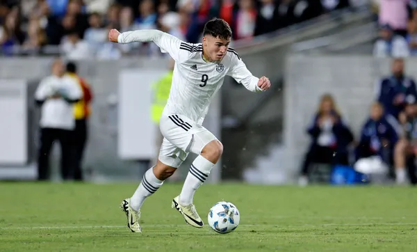 Manfred Ugalde analiza sus opciones fuera de Rusia (Getty Images).