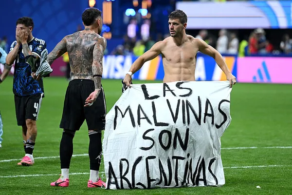 Argentina golpeó a los ingleses por duplicado (Getty Images).