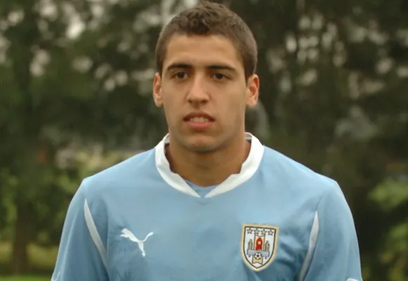 Prieto tiene experiencia internacional en las juveniles de Uruguay (AUF). 
