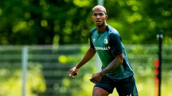 Jeyland Mitchell - Feyenoord