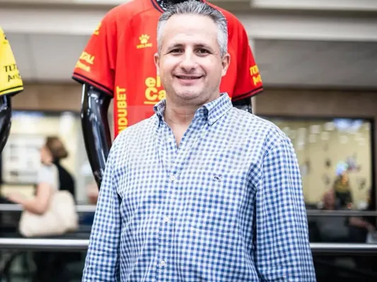 Elias Burbara confia en que Jeaustin Campos se quede mucho tiempo en Honduras