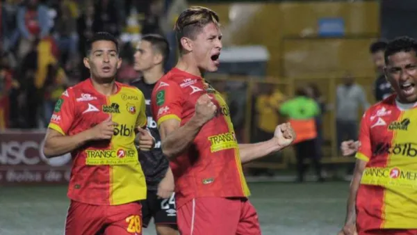 Jesús Godínez solo jugaría en Herediano en Costa Rica. (