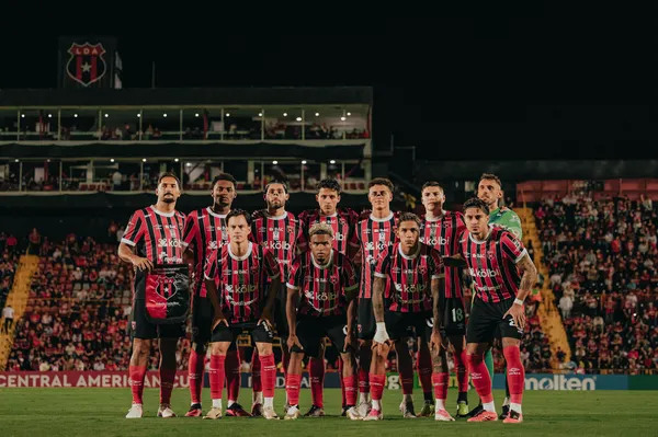Los jugadores, apuntados por Fonseca.