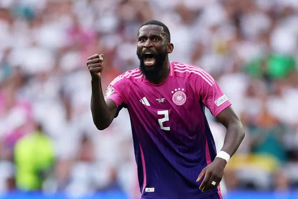 Antonio Rüdiger no será titular en el debut de los teutones ante Curazao (Getty Images).