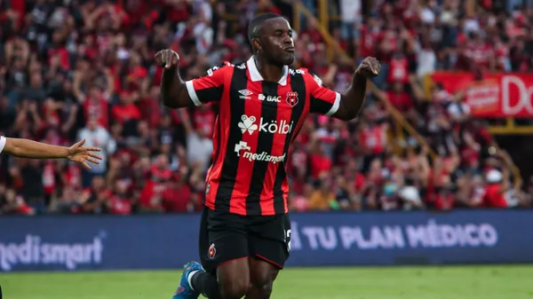 Joel Campbell volvió al fútbol de Costa Rica después de 12 años.