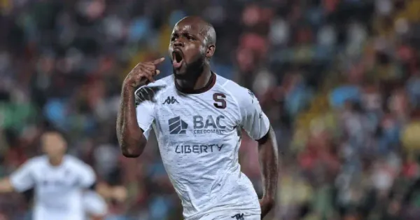 Javon East con Deportivo Saprissa