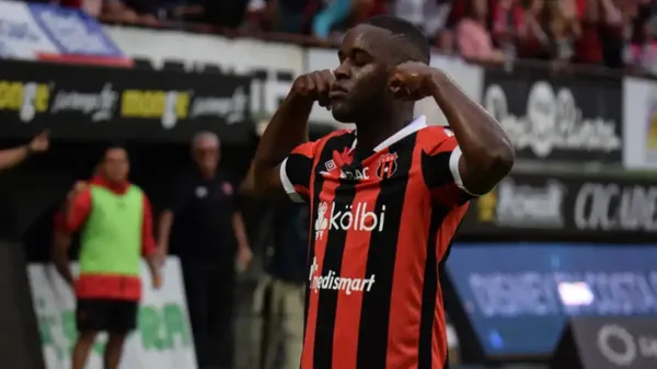 Joel Campbell - Alajuelense 