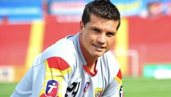 El ex Herediano hace asados a domicilio (Facebook).