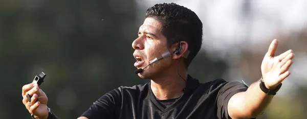 Ismael Cornejo, árbitro salvadoreño.