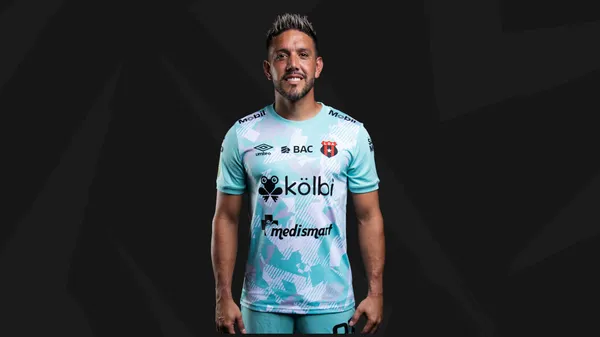 Leo Moreira con Alajuelense