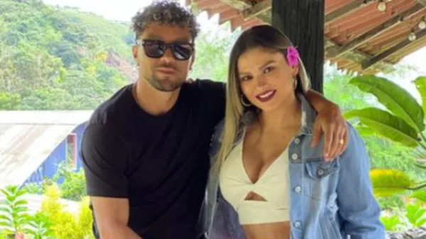 Chirstian Bolaños apoya a su esposa en su nuevo proyecto. (