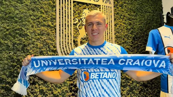 Carlos Mora es una pieza clave en Universidad Craiova.