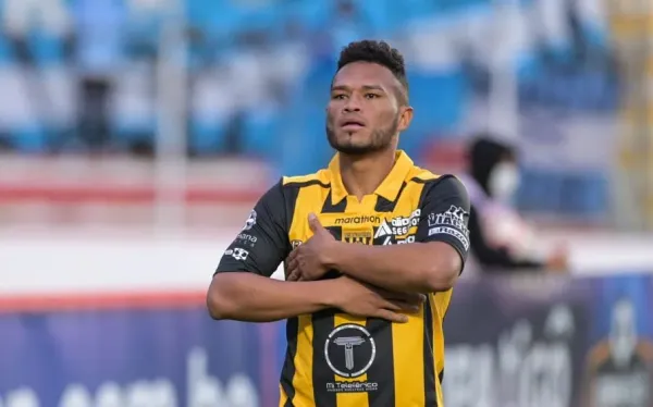 Rolando Blackburn - The Strongest
