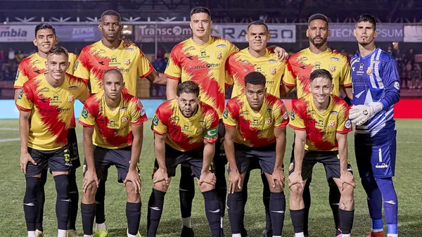 Herediano podría perder puntos si no paga.