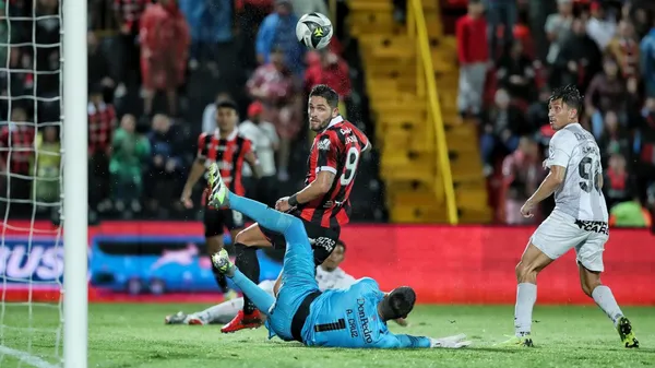 El último clásico provincial, celebrado el 18 de mayo, lo ganó 1-0 a Herediano. Pero Alajuelense terminó ganando la semifinal de vuelta por penales. (