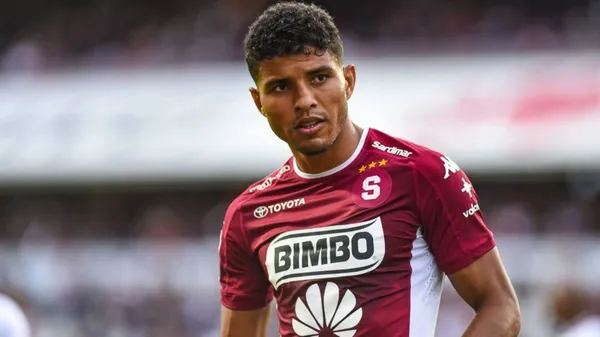Johan Venegas podría regresar a Saprissa.